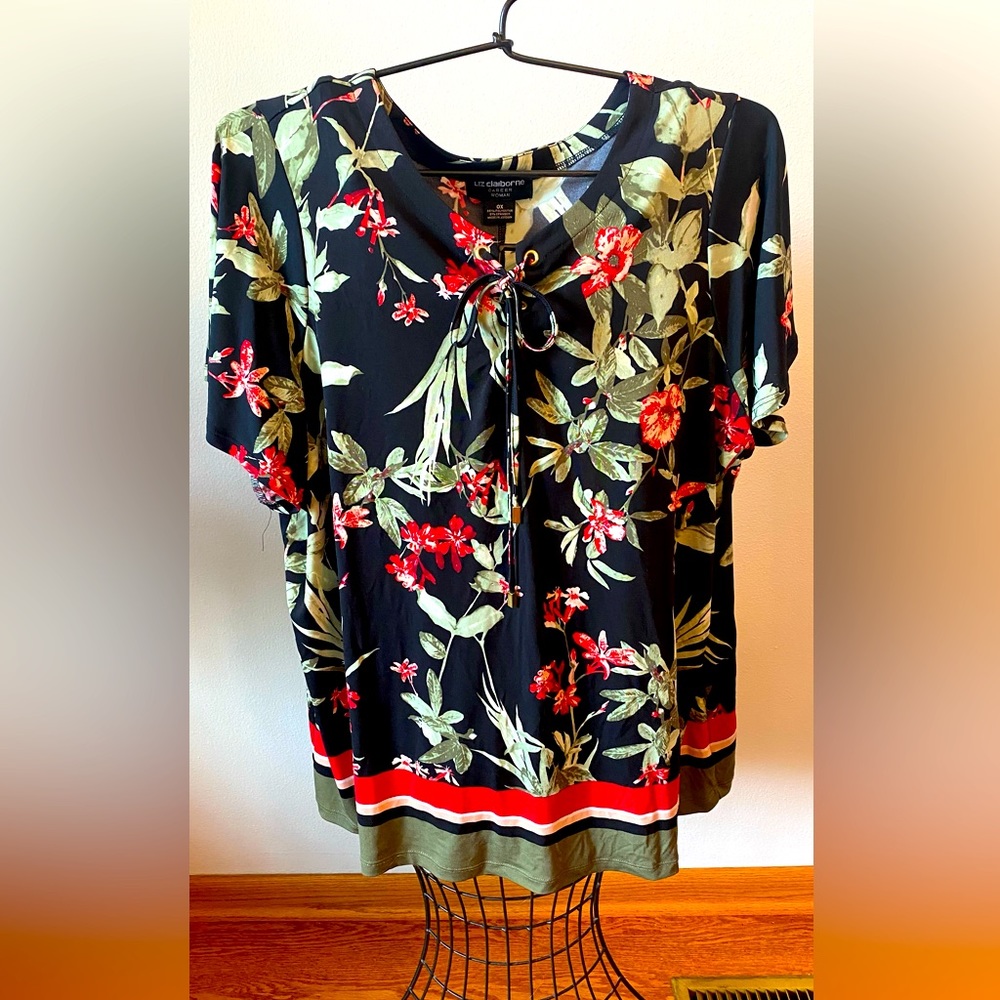 Liz Clairborne red flower top Size 0X